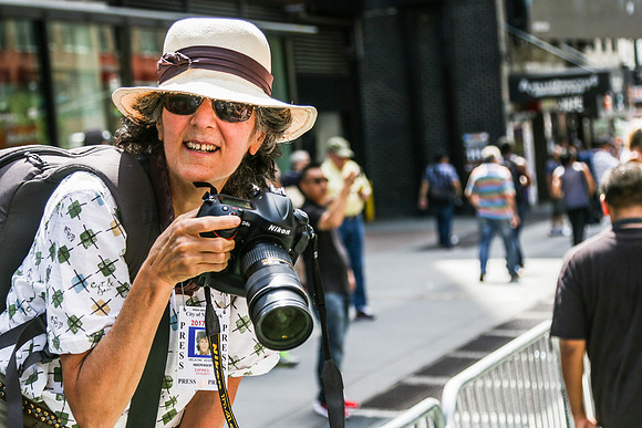 15-08-28 NY topless_241